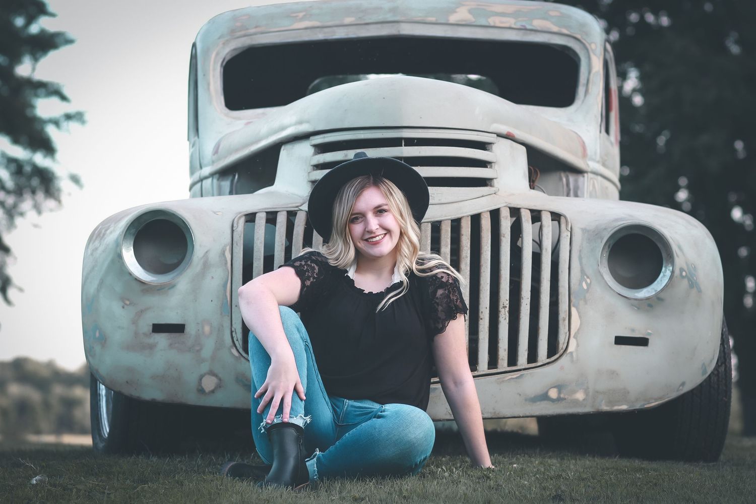 Senior Session with an old car