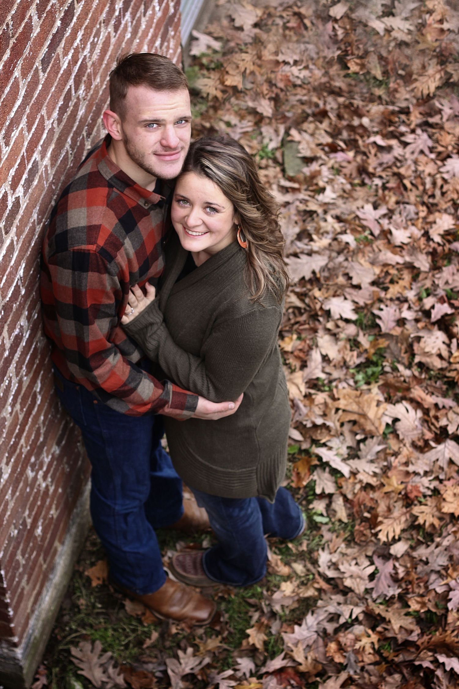 Engagement session at a park in Hartville