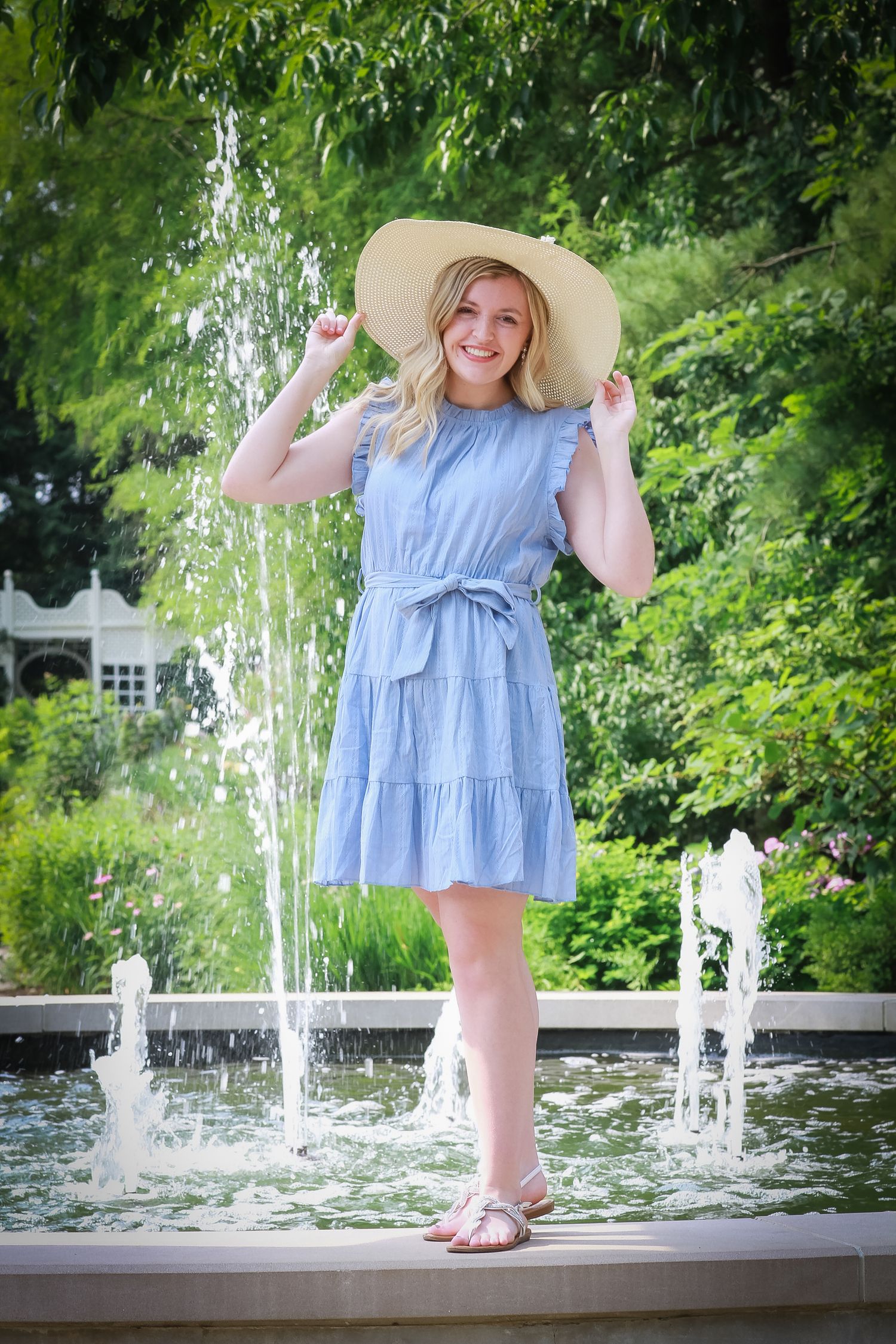 Senior session at Youngstown Rose Garden