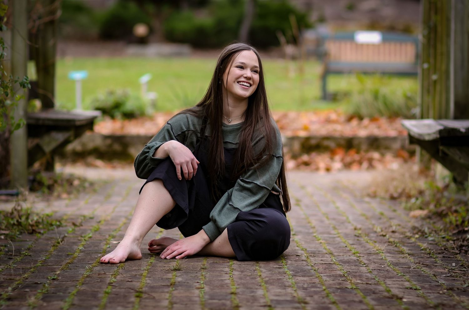 senior session at Quail Hollow park