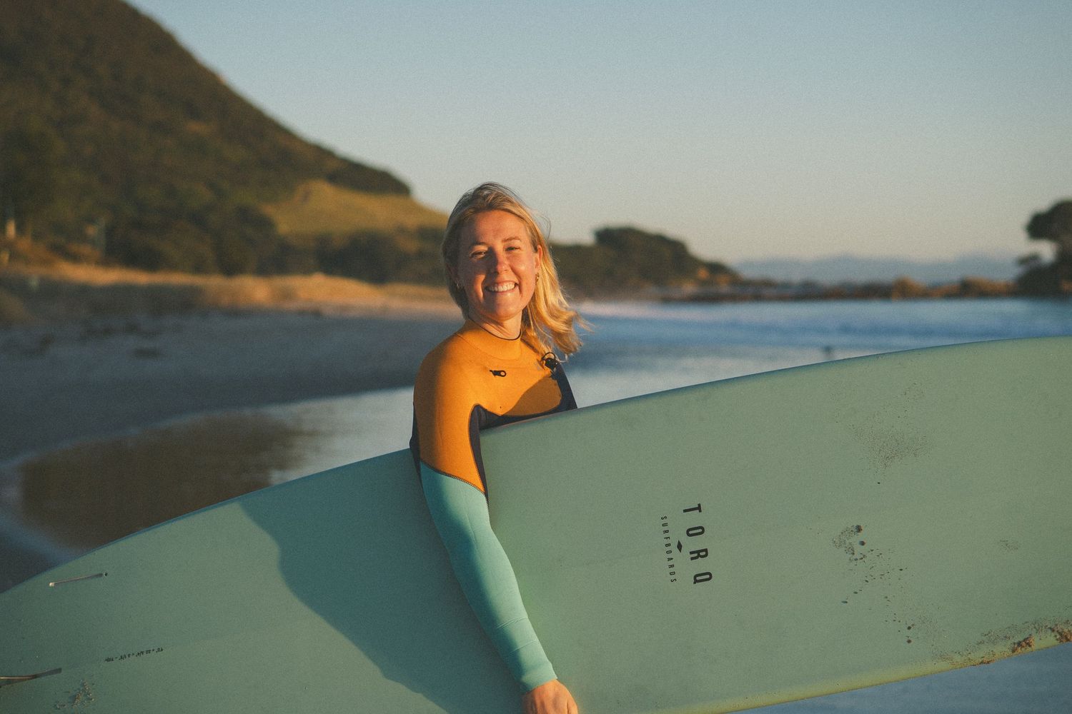 Dawnie Club Longboarding Surf Club