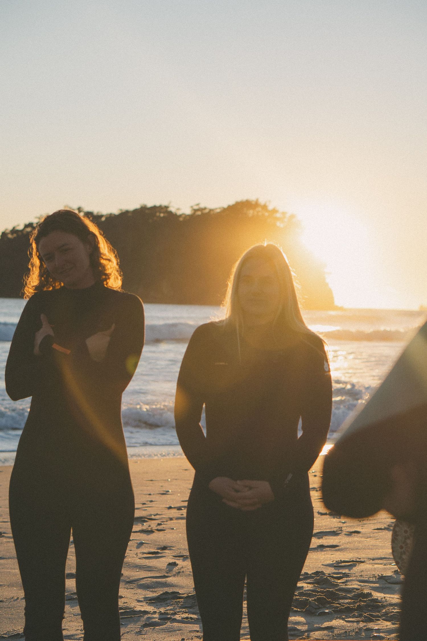 Dawnie Club Longboarding Surf Club
