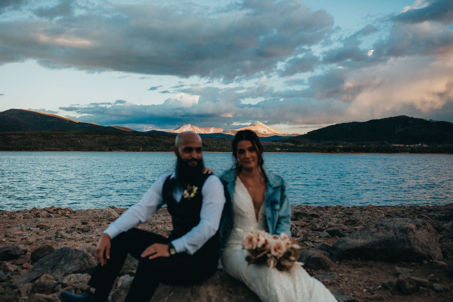 elopement on lake Dillon in Breckenridge