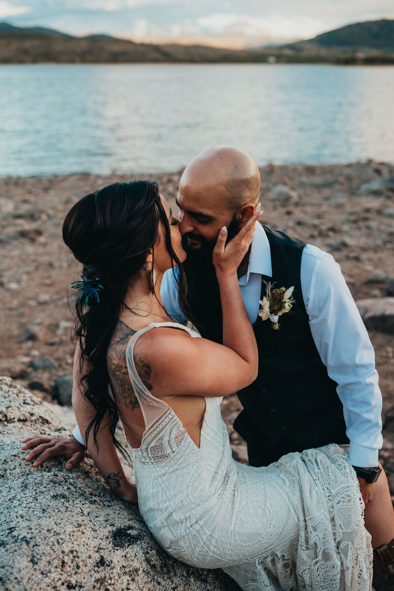 elopement on lake Dillon in Breckenridge