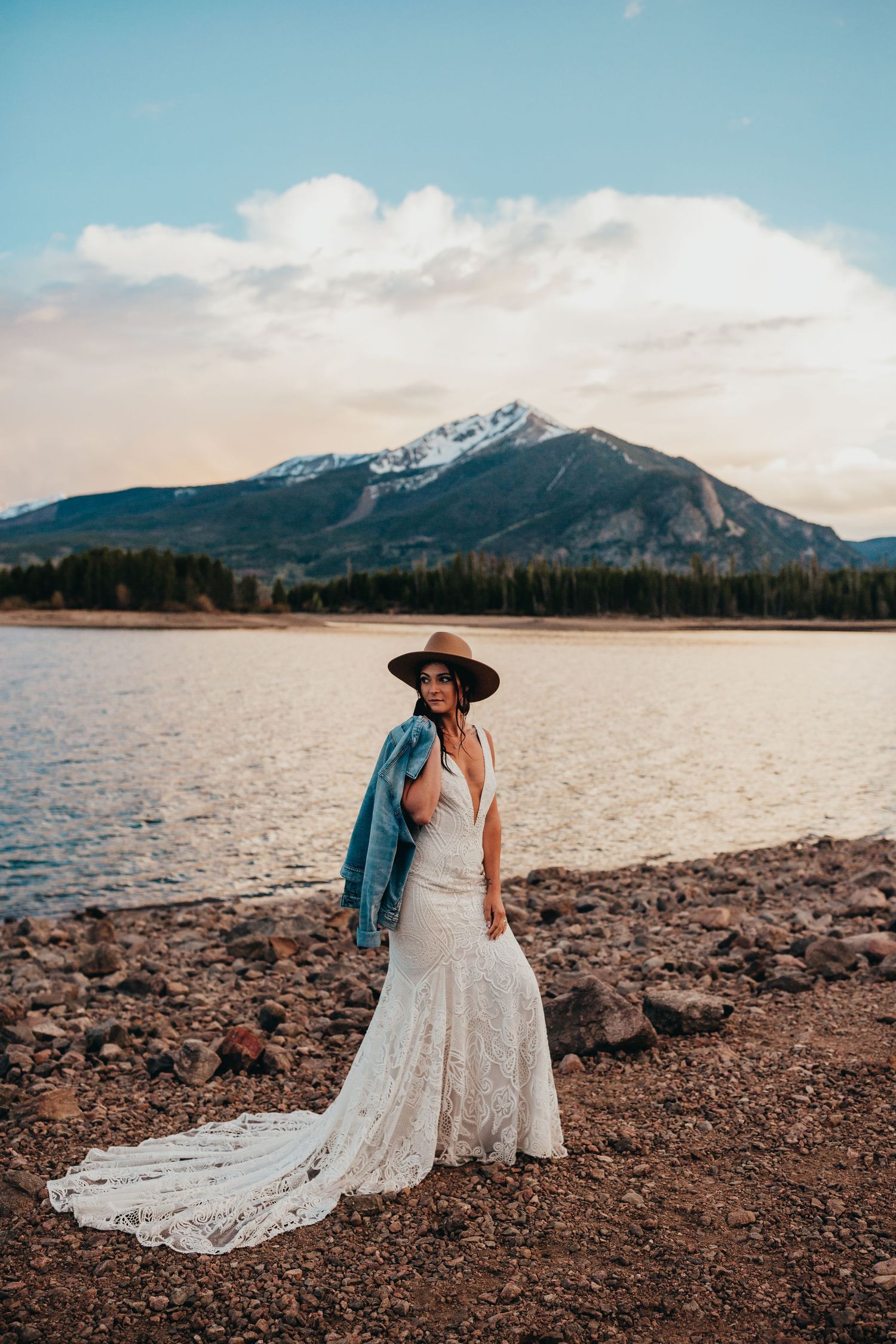 elopement on lake Dillon in Breckenridge