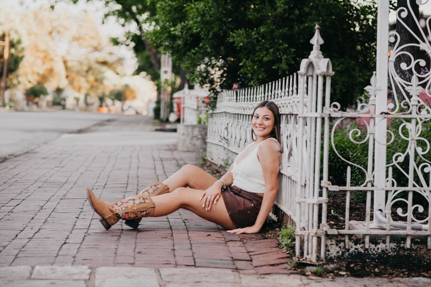 Senior girl photo in Gruene, TX