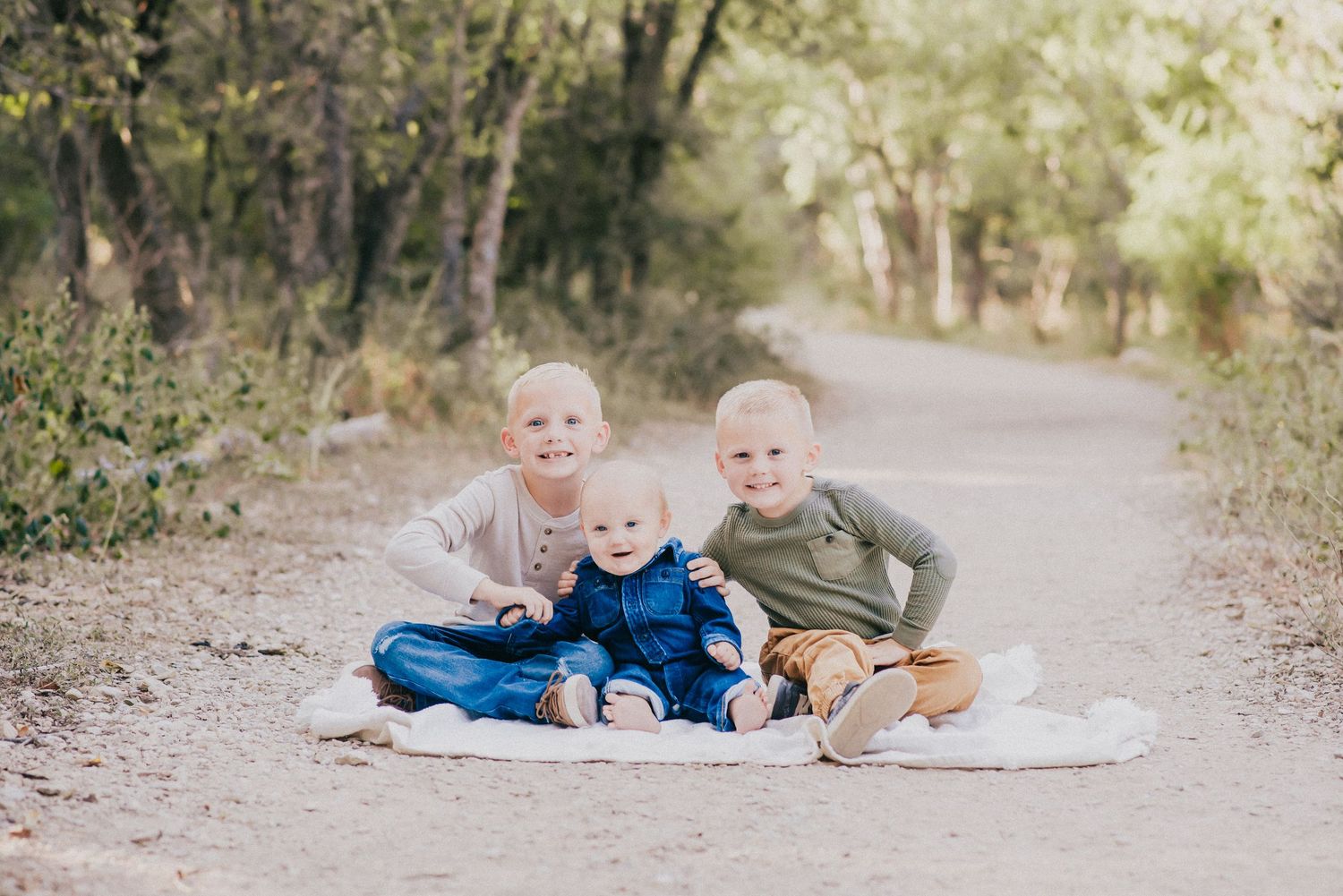 Brothers sitting in San Marcos, TX