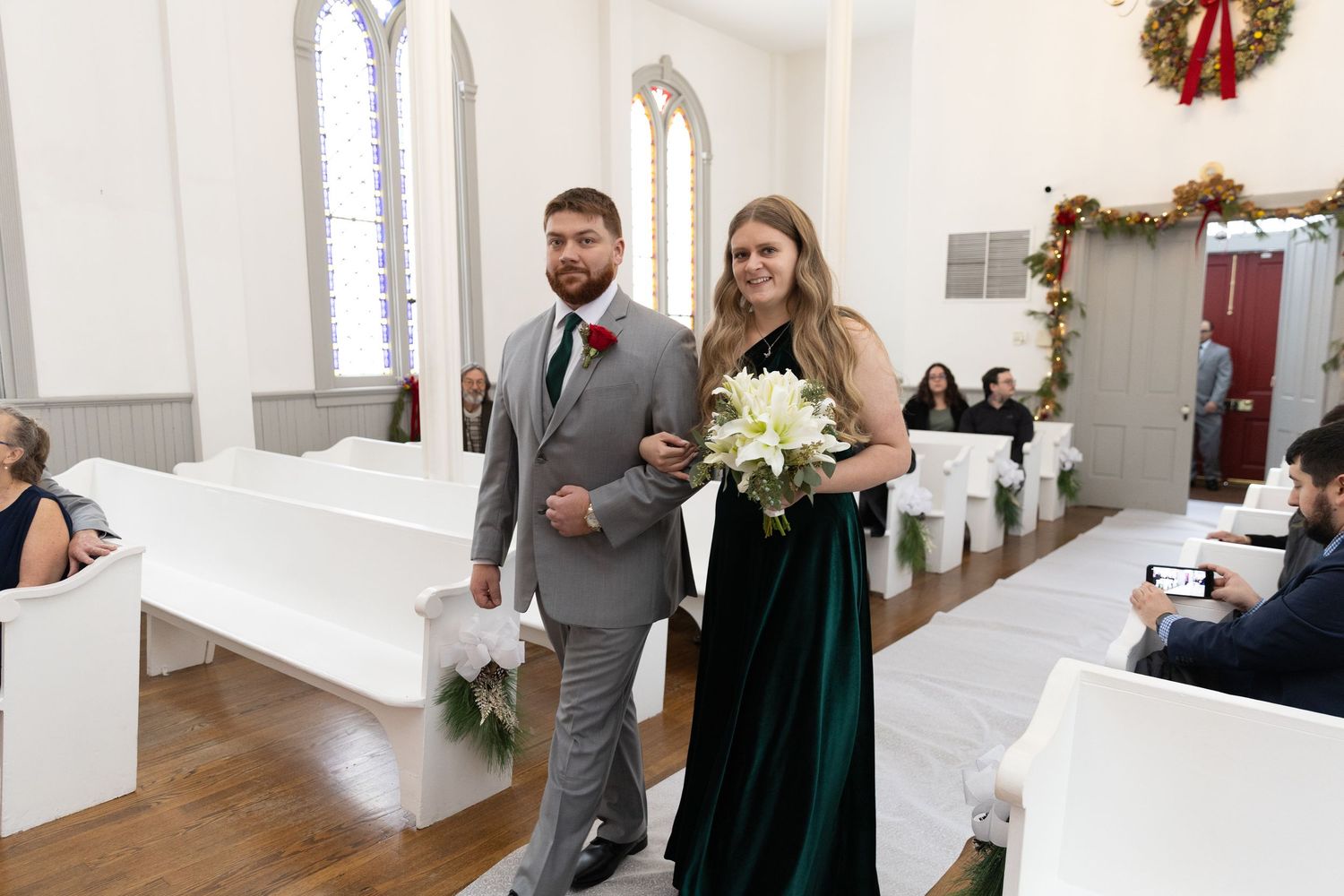 Indoor wedding ceremony at St. James Meeting House in Boardman, Ohio captured by Sarah Marie Studio