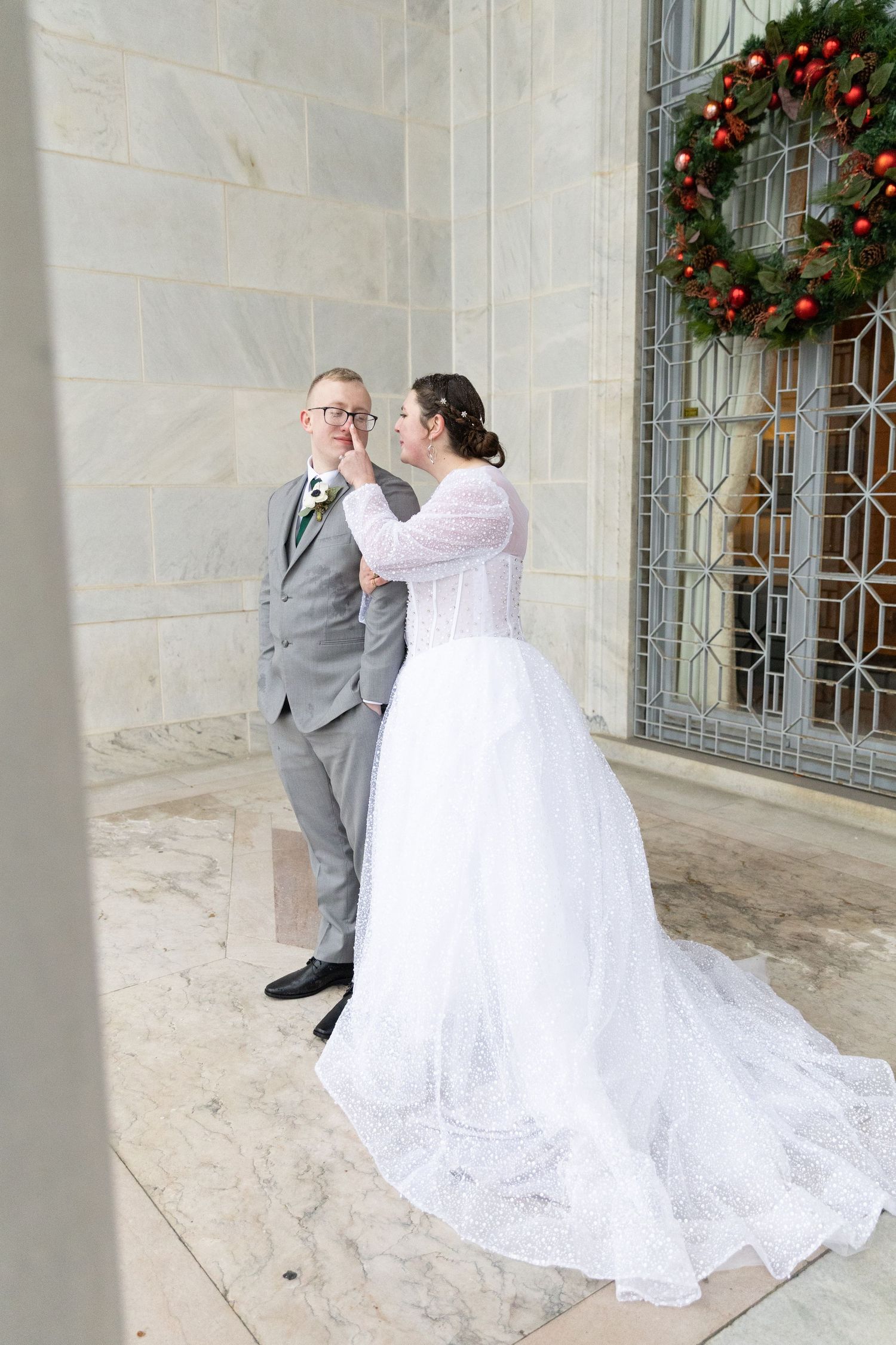 Bridal Portraits at Butler institute of American Art Youngstown Ohio captured by Sarah Marie Studio
