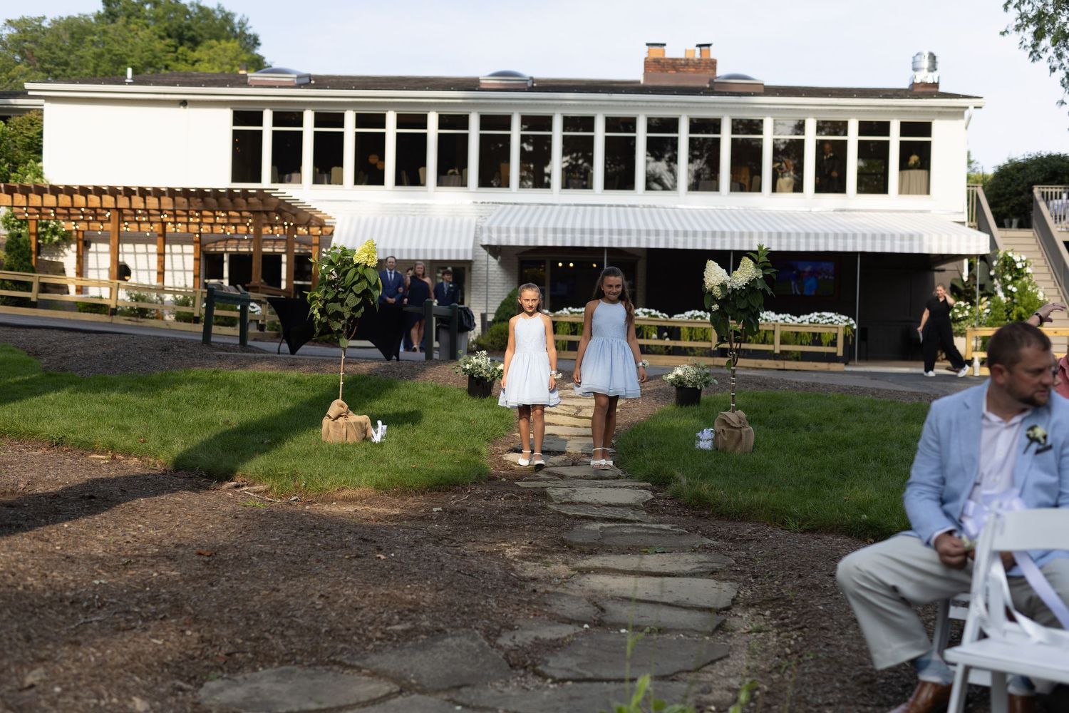 Outdoor Wedding photography at a summer wedding at the Tanglewood Club in Chagrin Falls, Ohio by Sarah Marie Studio.