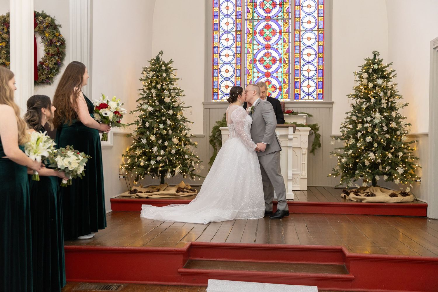 Indoor wedding ceremony at St. James Meeting House in Boardman, Ohio captured by Sarah Marie Studio