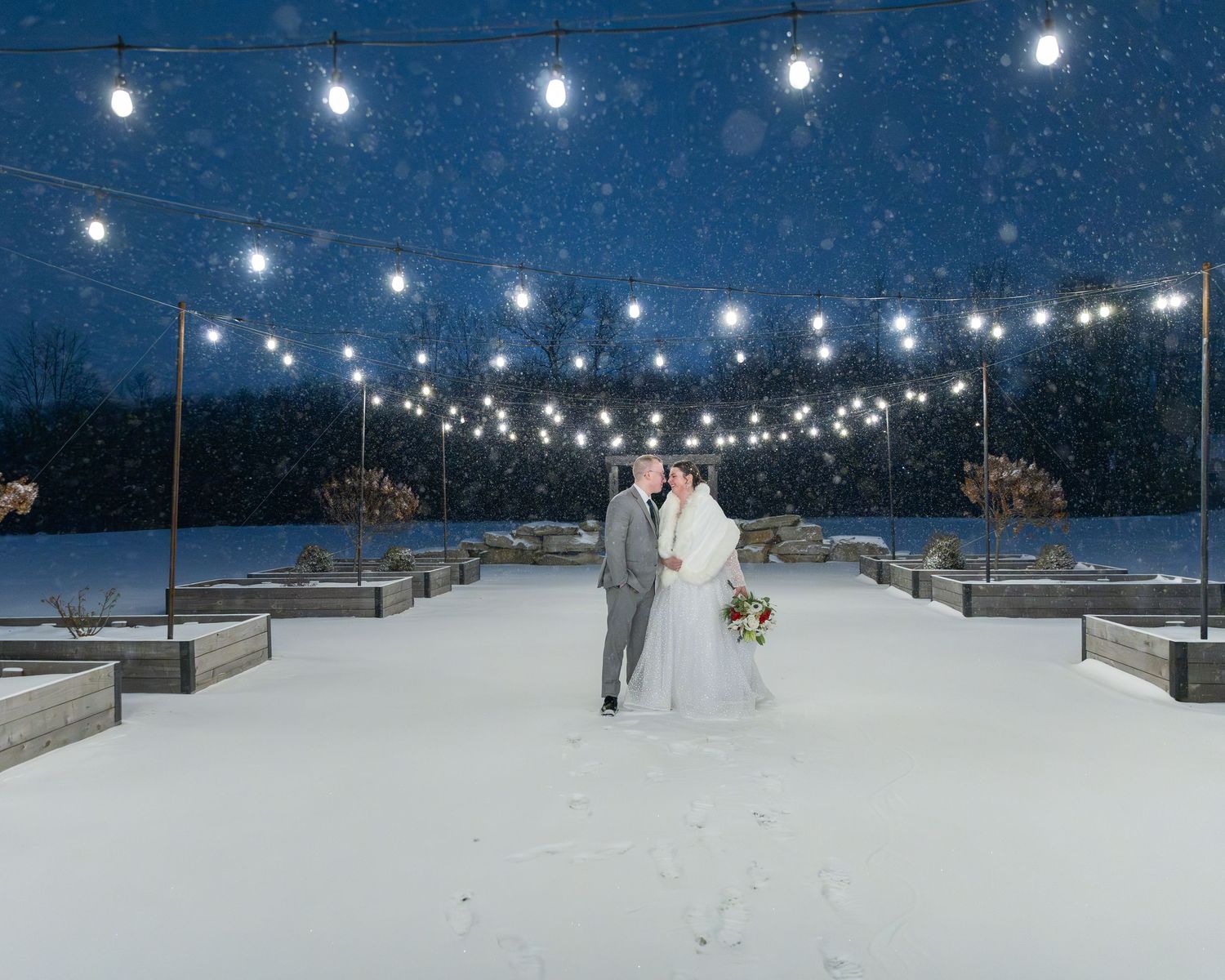 wedding-photography-at-Provence-Mills-Event-Center-Girard-Ohio