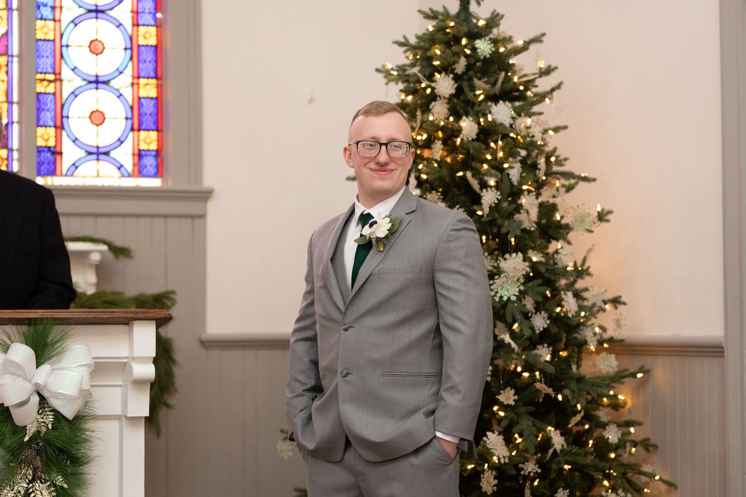 Indoor wedding ceremony at St. James Meeting House in Boardman, Ohio captured by Sarah Marie Studio