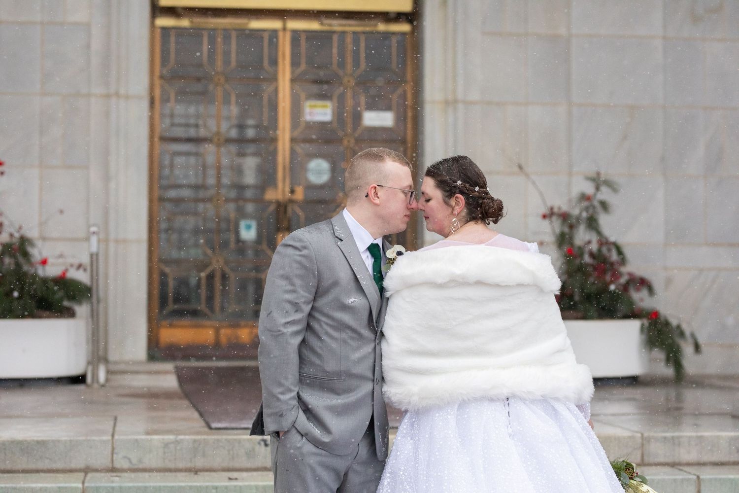 Bridal Portraits at Butler institute of American Art Youngstown Ohio captured by Sarah Marie Studio