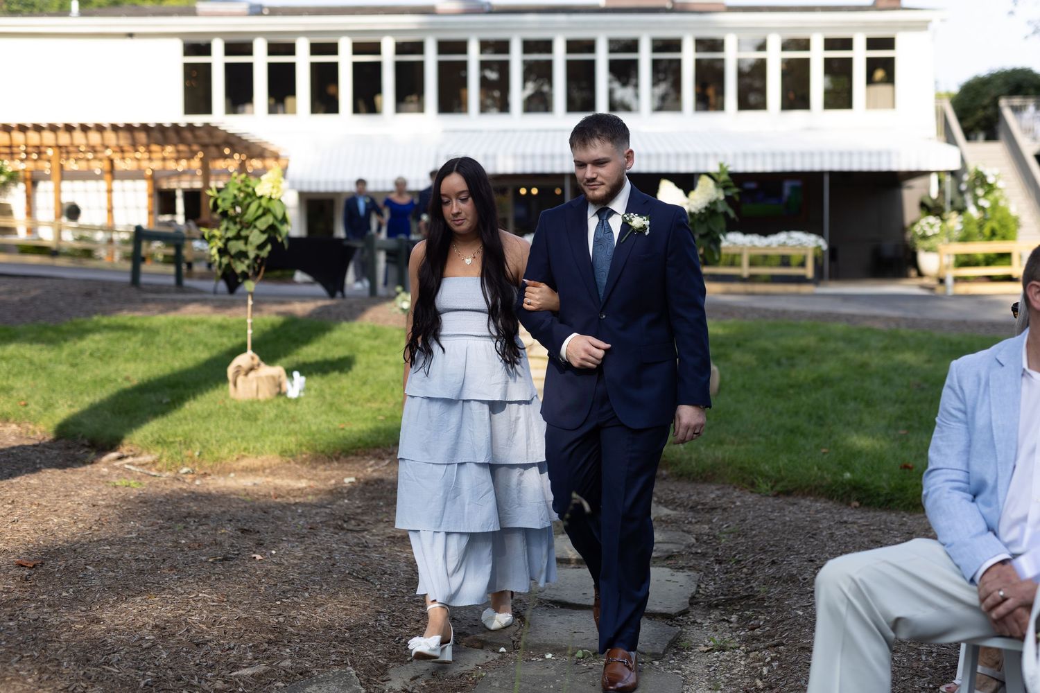 Outdoor Wedding photography at a summer wedding at the Tanglewood Club in Chagrin Falls, Ohio by Sarah Marie Studio.