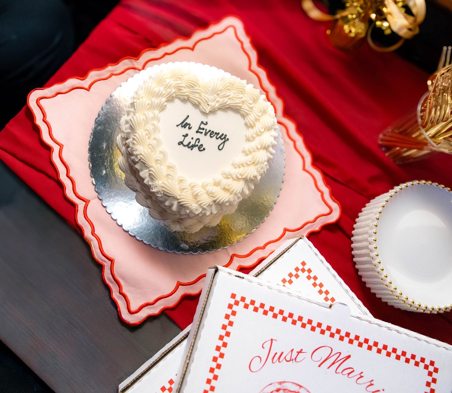 wedding cake heart, in every life, nyc candid and documentary wedding photographer