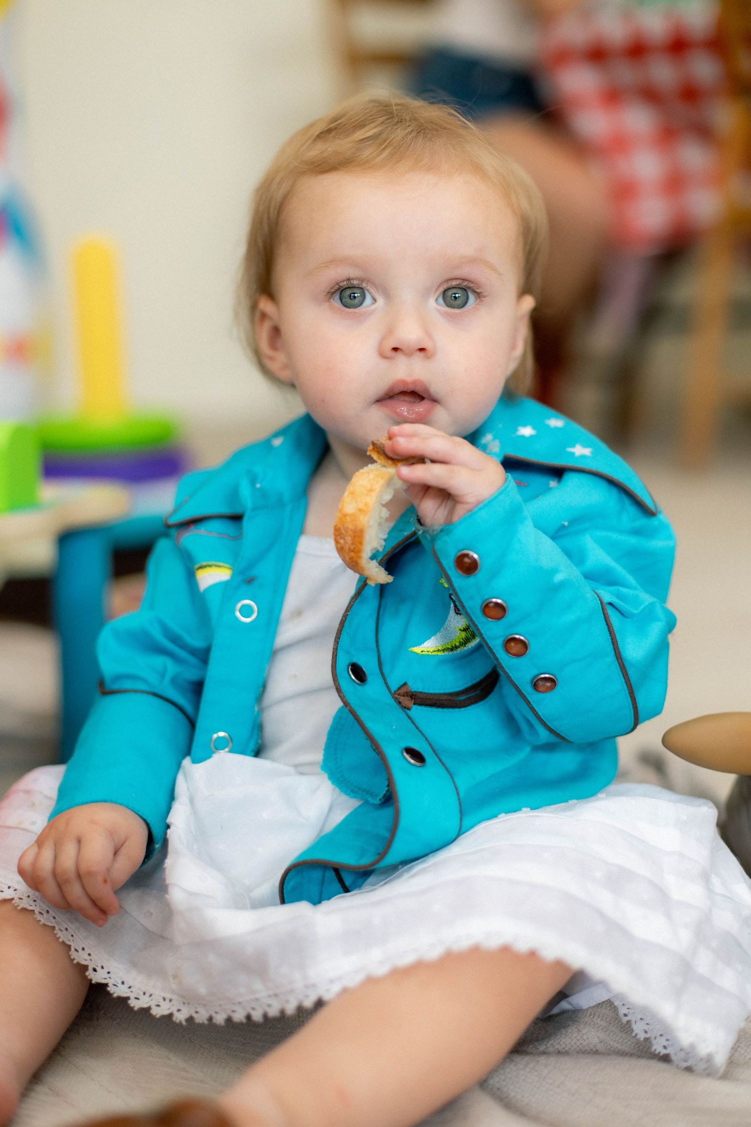 Candid, playful family photography. Baby's first birthday and the smash cake moment. Film + digital