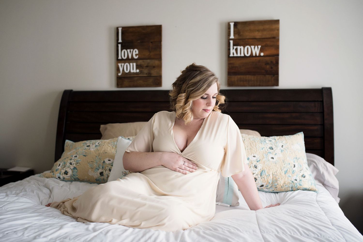 Nicole mc photography maternity
