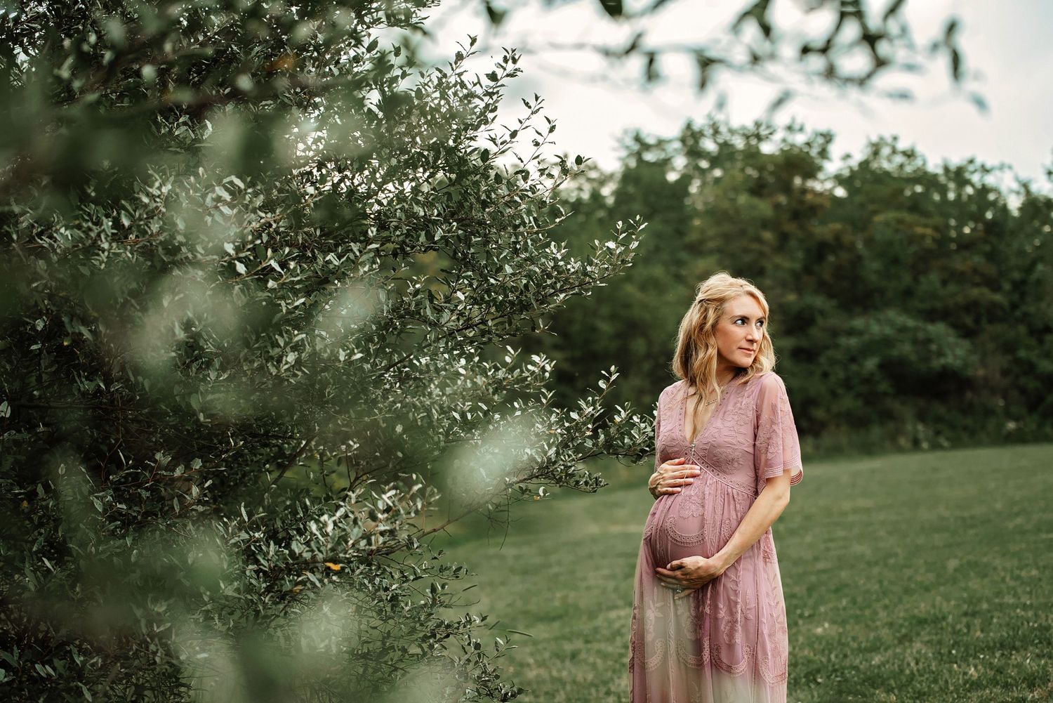 Nicole mc photography maternity
