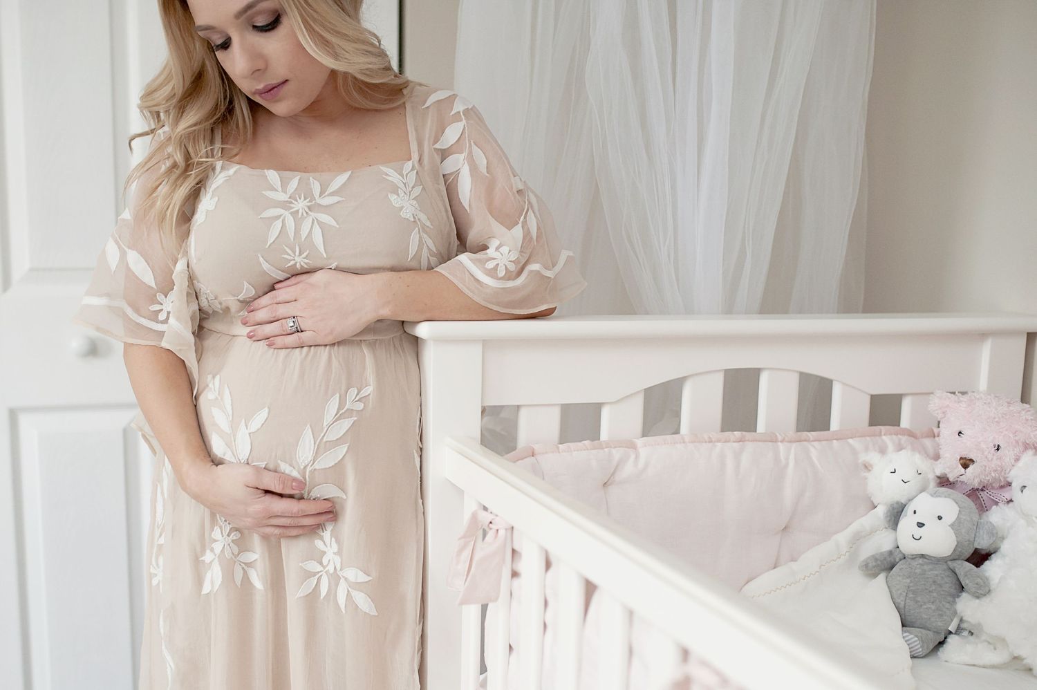 Nicole mc photography maternity