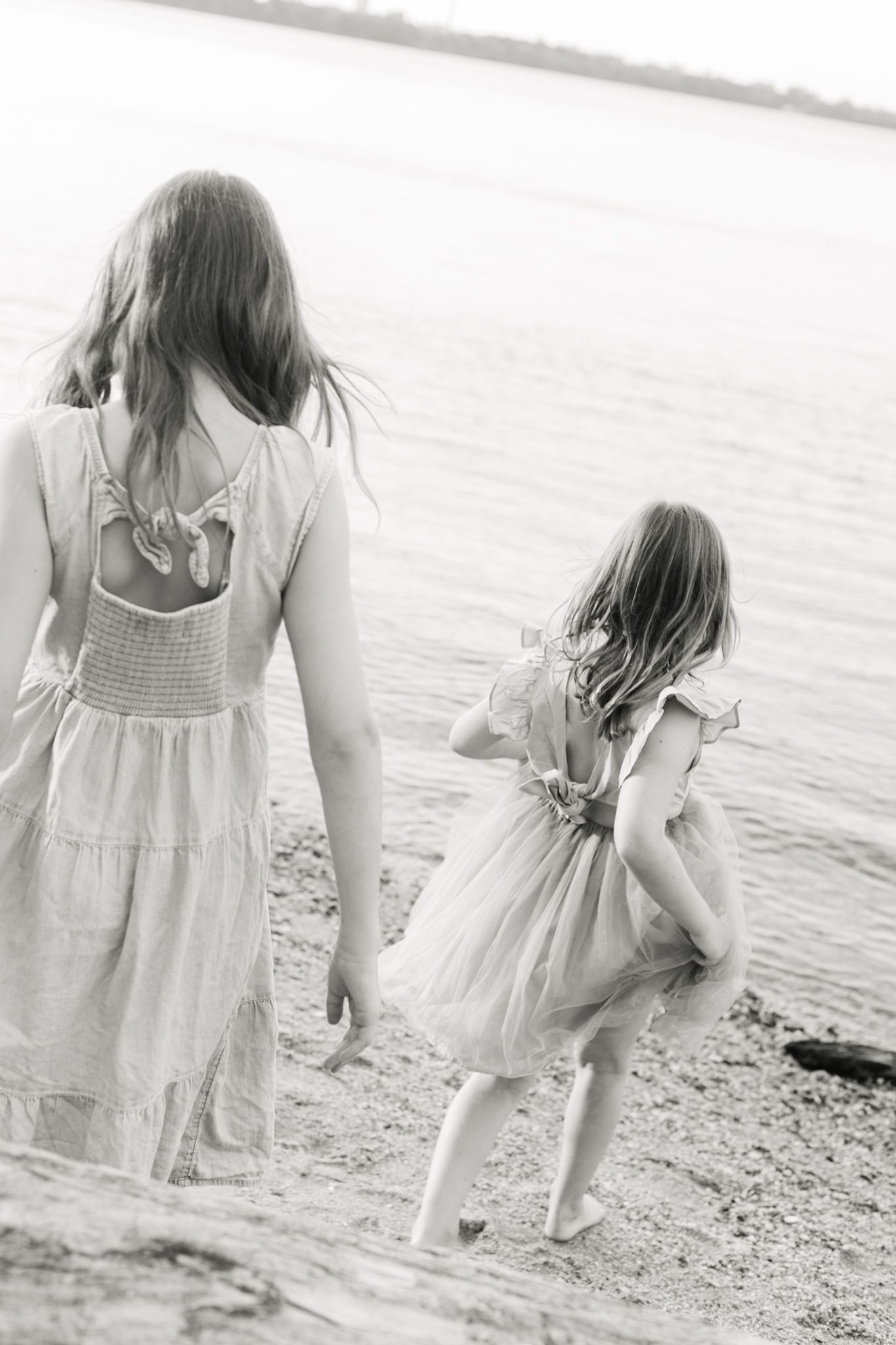 beach photography in Hopewell Virginia by Richmond newborn photographer