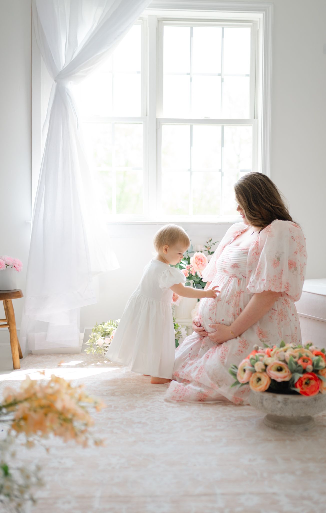 A pregnant mom and her toddler daughter spend Mother's Day together in Midlothian Virginia