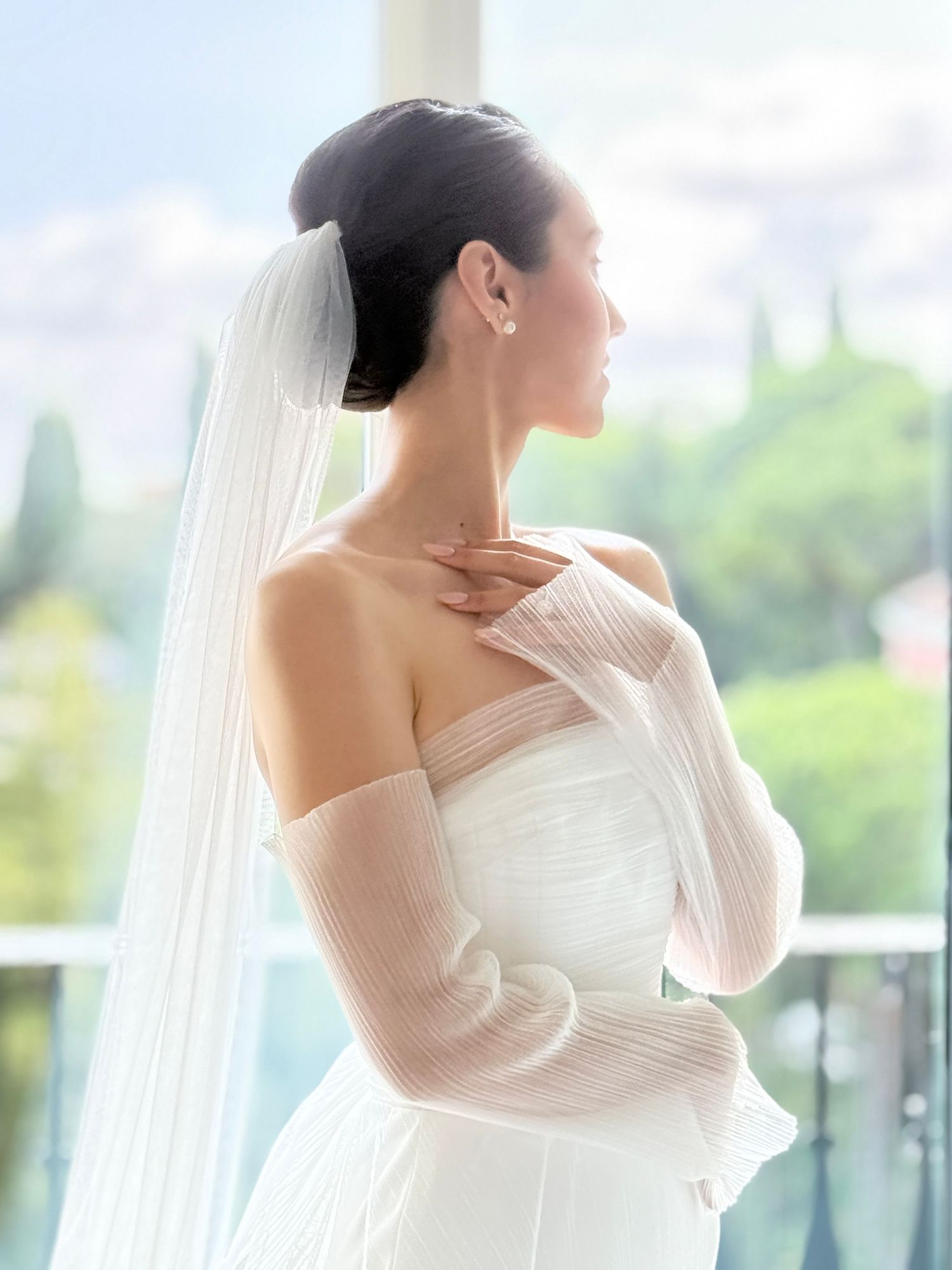 Behind the scenes iPhone photography of a stunning bride during her wedding preparations in Portofino by Behind Wed wedding content creator