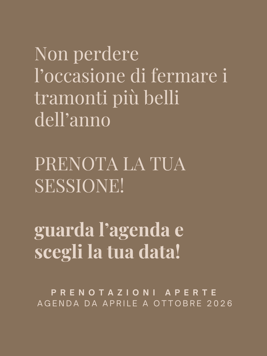 Italian text advertising sunset photo session bookings for April to October 2026.