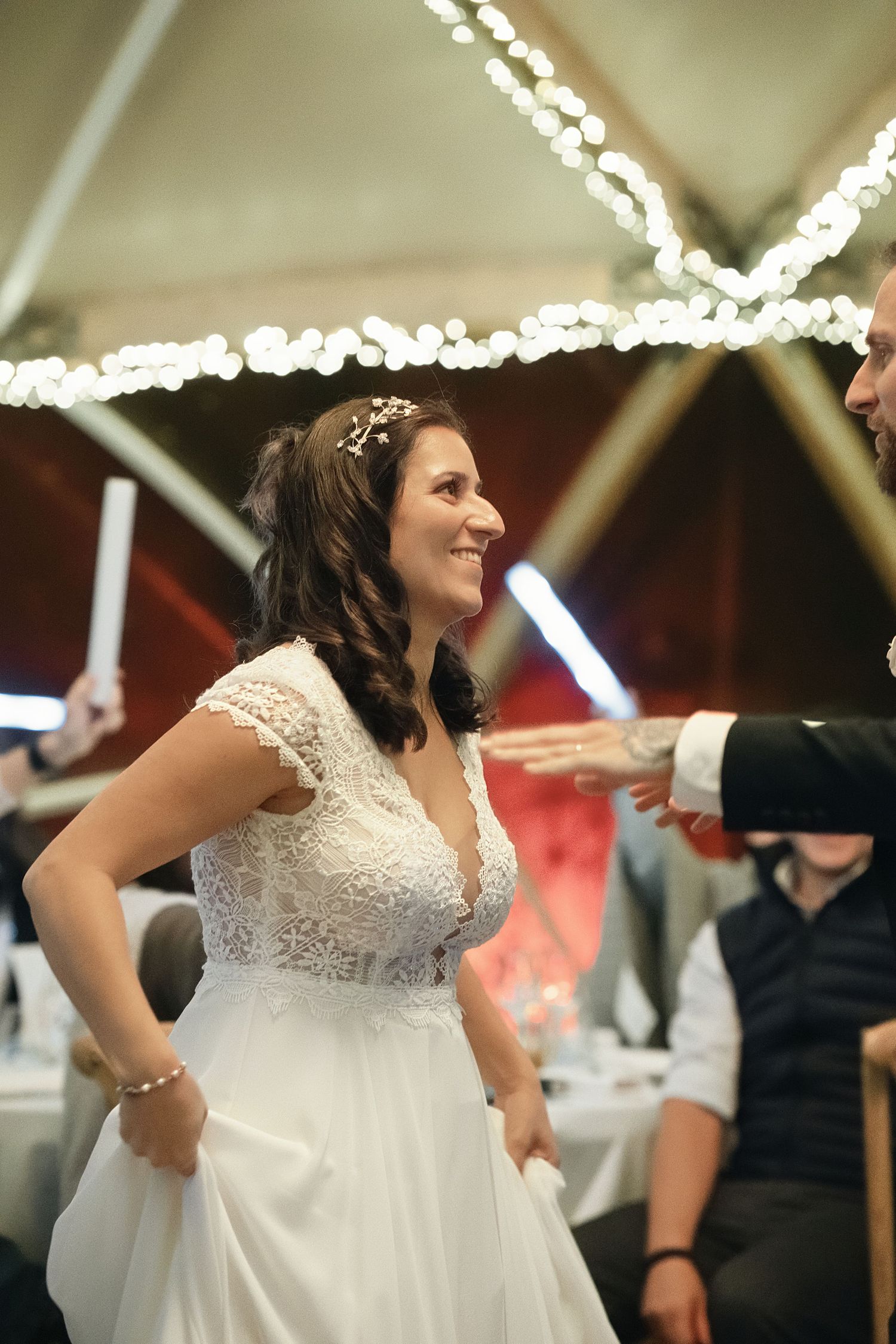 Photo spontanée d’un invité pendant un mariage