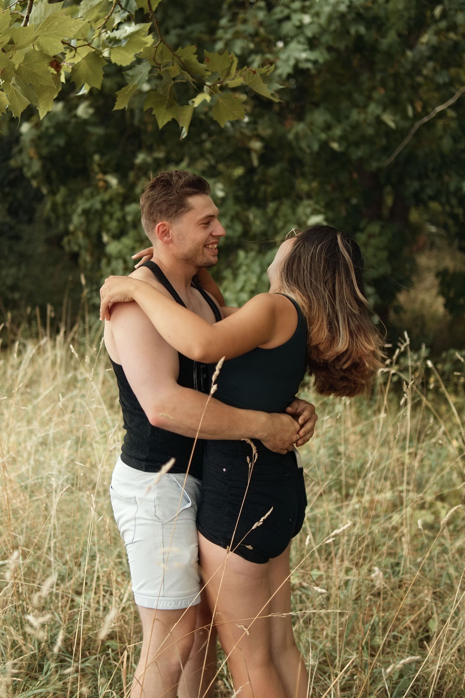 shooting photo couple portrait nature 78
