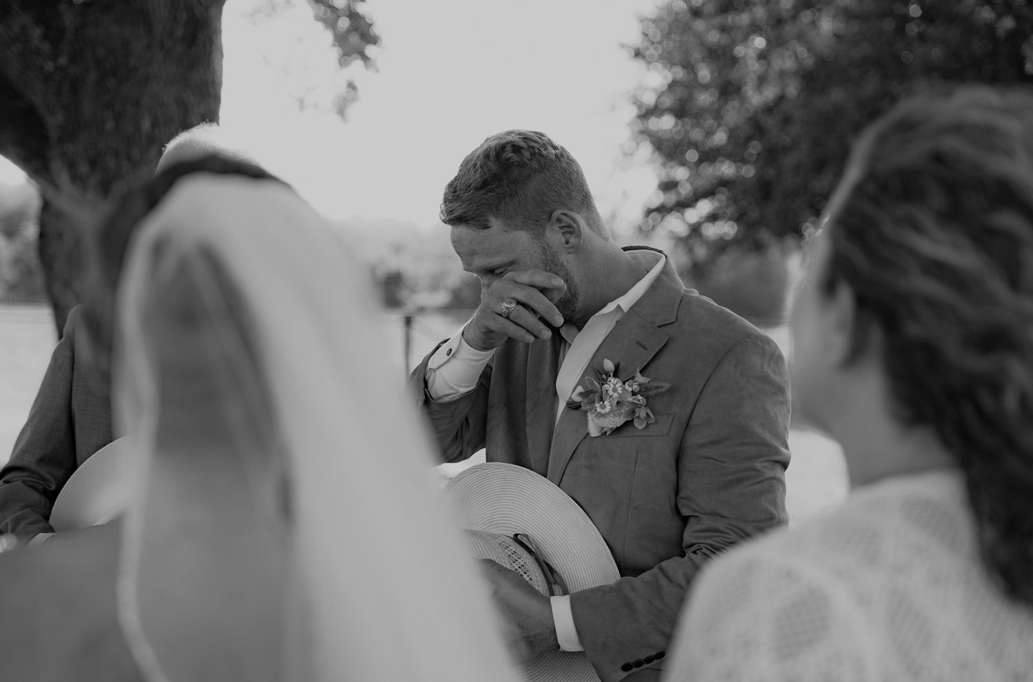 candid wedding photography