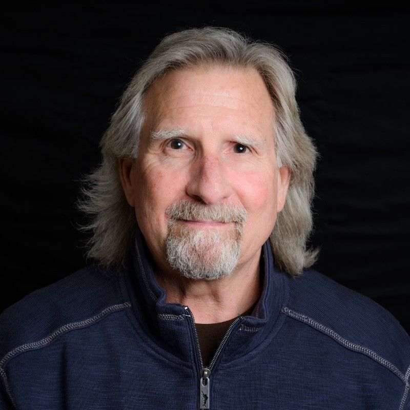 Headshot of Chris Fragiskatos the owner and photographer at Chris Fragiskatos photography specializing in headshot and personal branding pic
