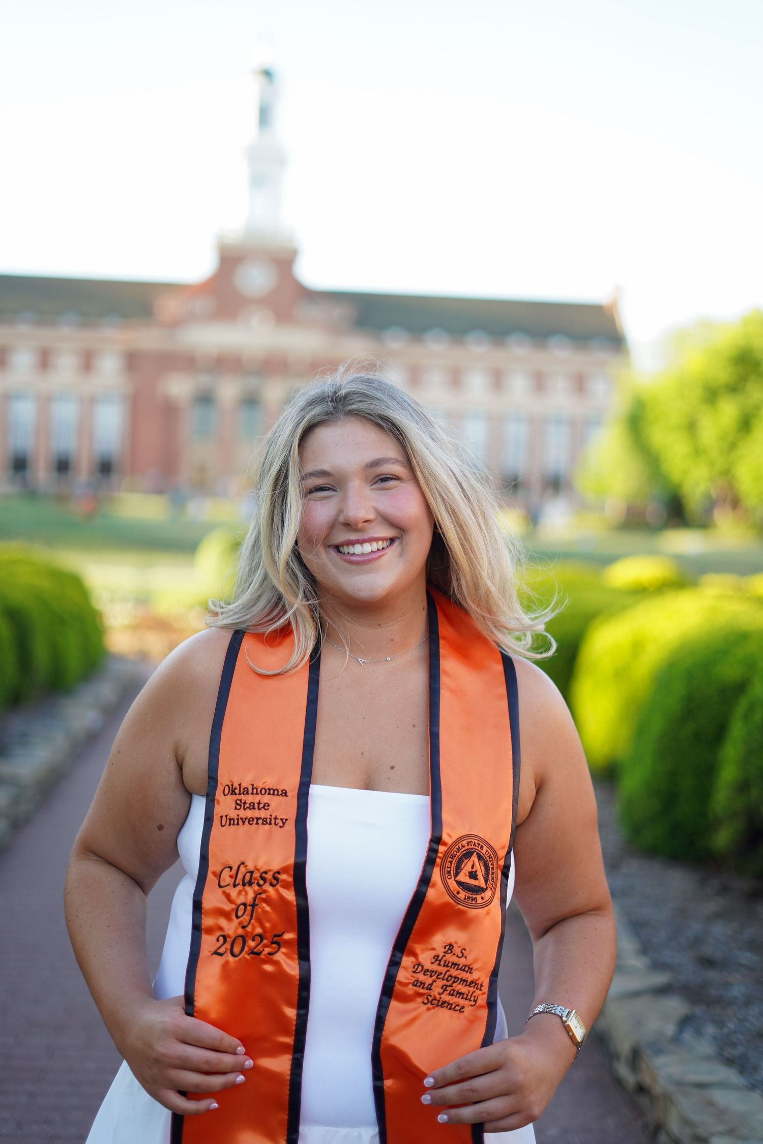 Okstate, OSU, OU, college grads, from classic campus shots to bold, editorial-style images. Serving Norman, OKC, Tulsa, Stillwater