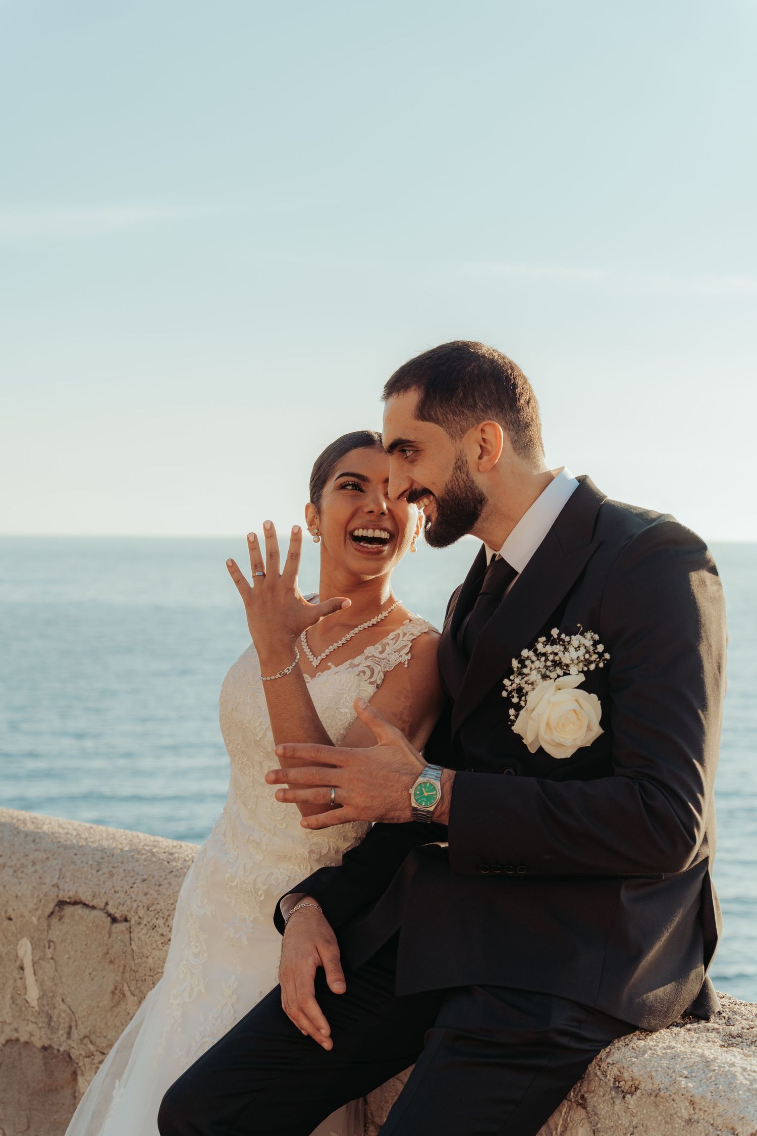 Photographe mariage Nice, images naturelles, élégantes et intemporelles pour capturer chaque émotion de votre journée sur la Côte d’Azur.