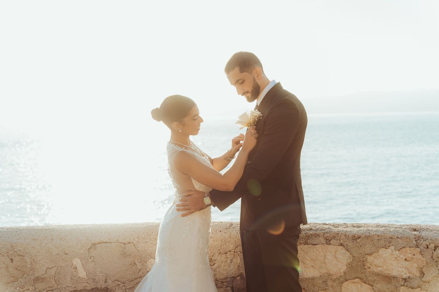 Photographe mariage Nice, images naturelles, élégantes et intemporelles pour capturer chaque émotion de votre journée sur la Côte d’Azur.