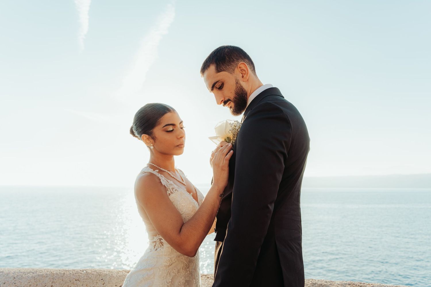 Photographe mariage Nice, images naturelles, élégantes et intemporelles pour capturer chaque émotion de votre journée sur la Côte d’Azur.