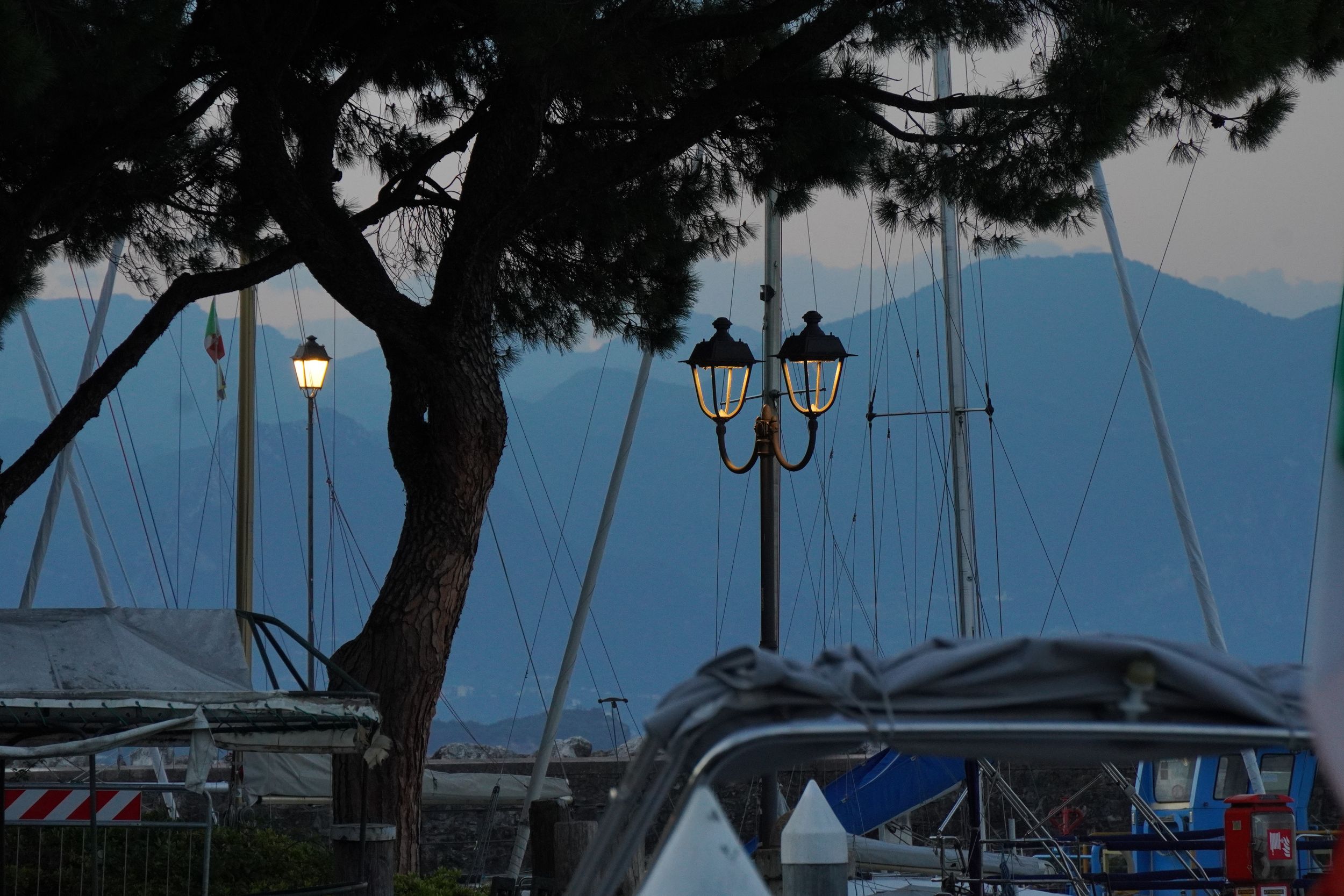 Ambiente luminoso per il concept Forma Studio