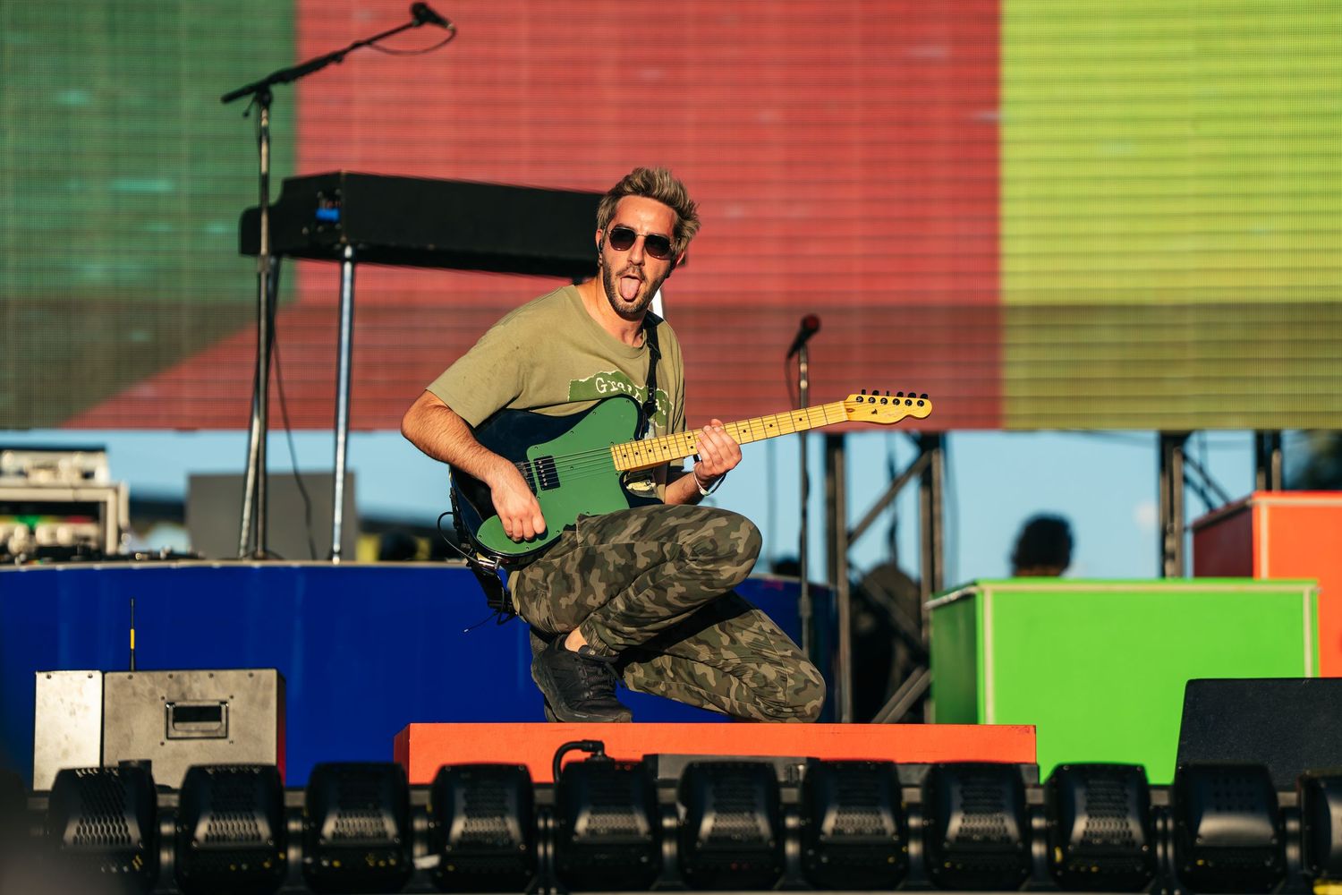 traveling concert photography