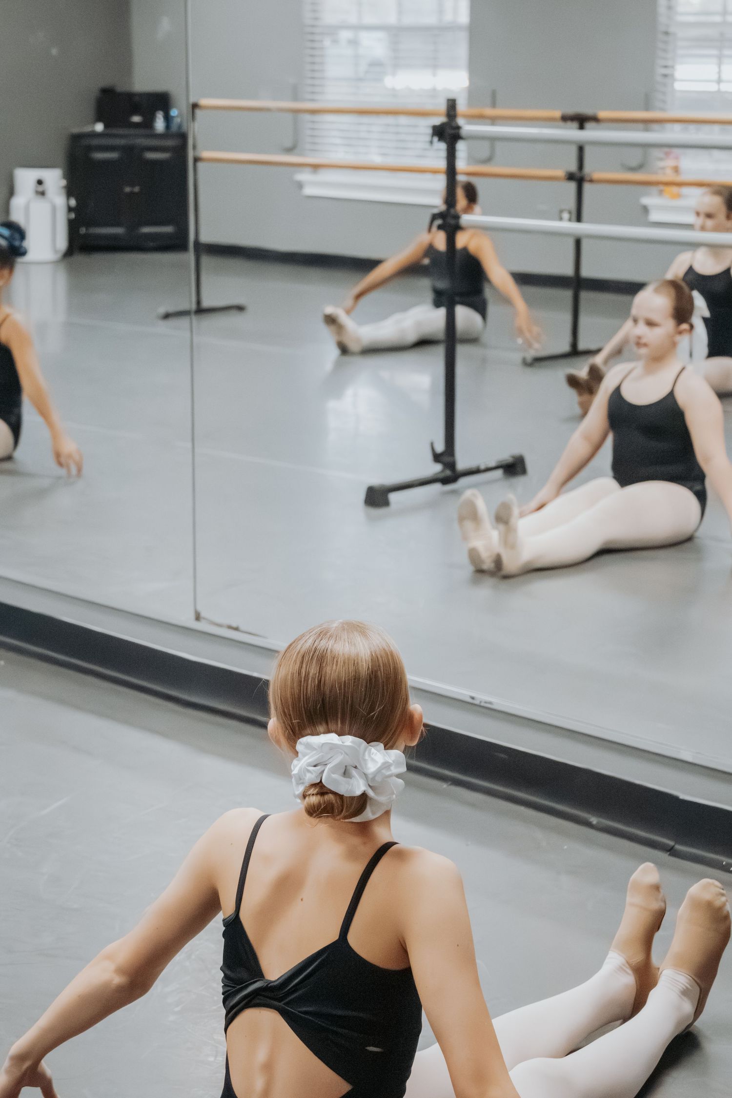 Image of dancers at Victoria's School of Dance