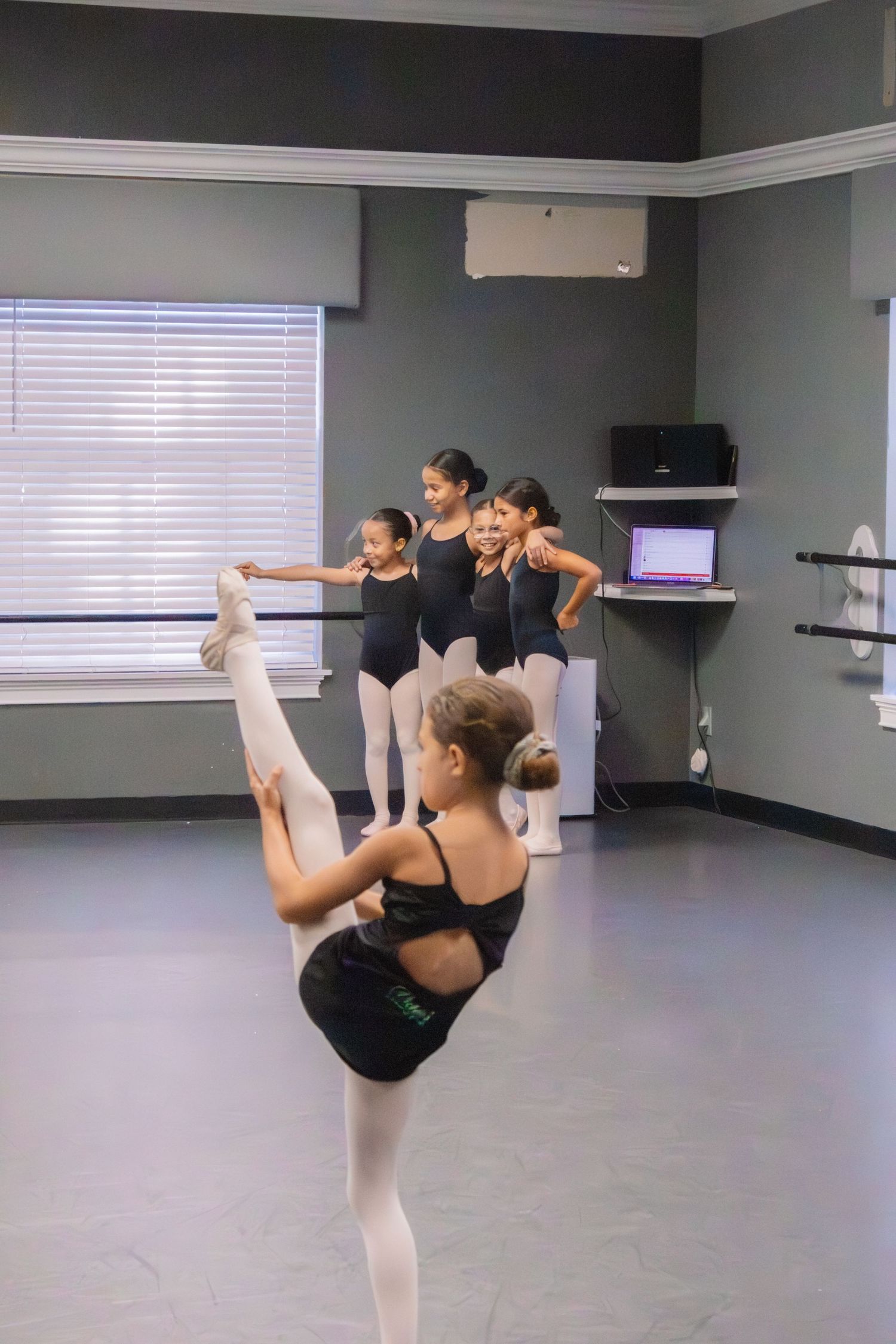 Image of dancers at Victoria's School of Dance