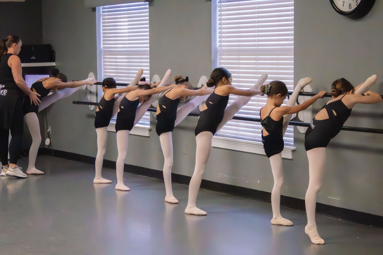 Image of dancers at Victoria's School of Dance
