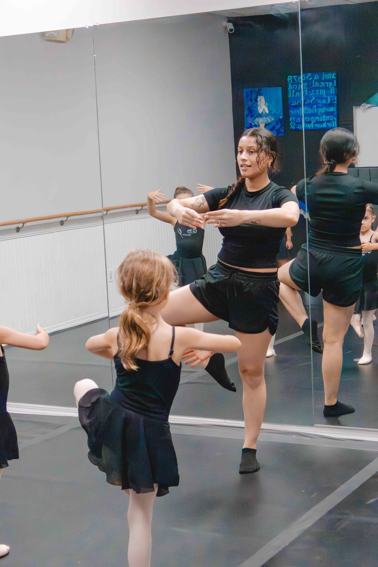 Image of dancers at Amretta's Grand Jete Dance Company dancing in their classes