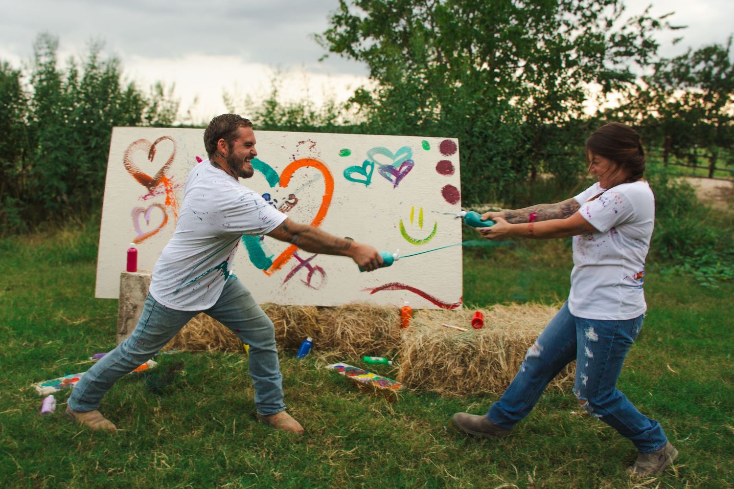 Paint fight couple photos