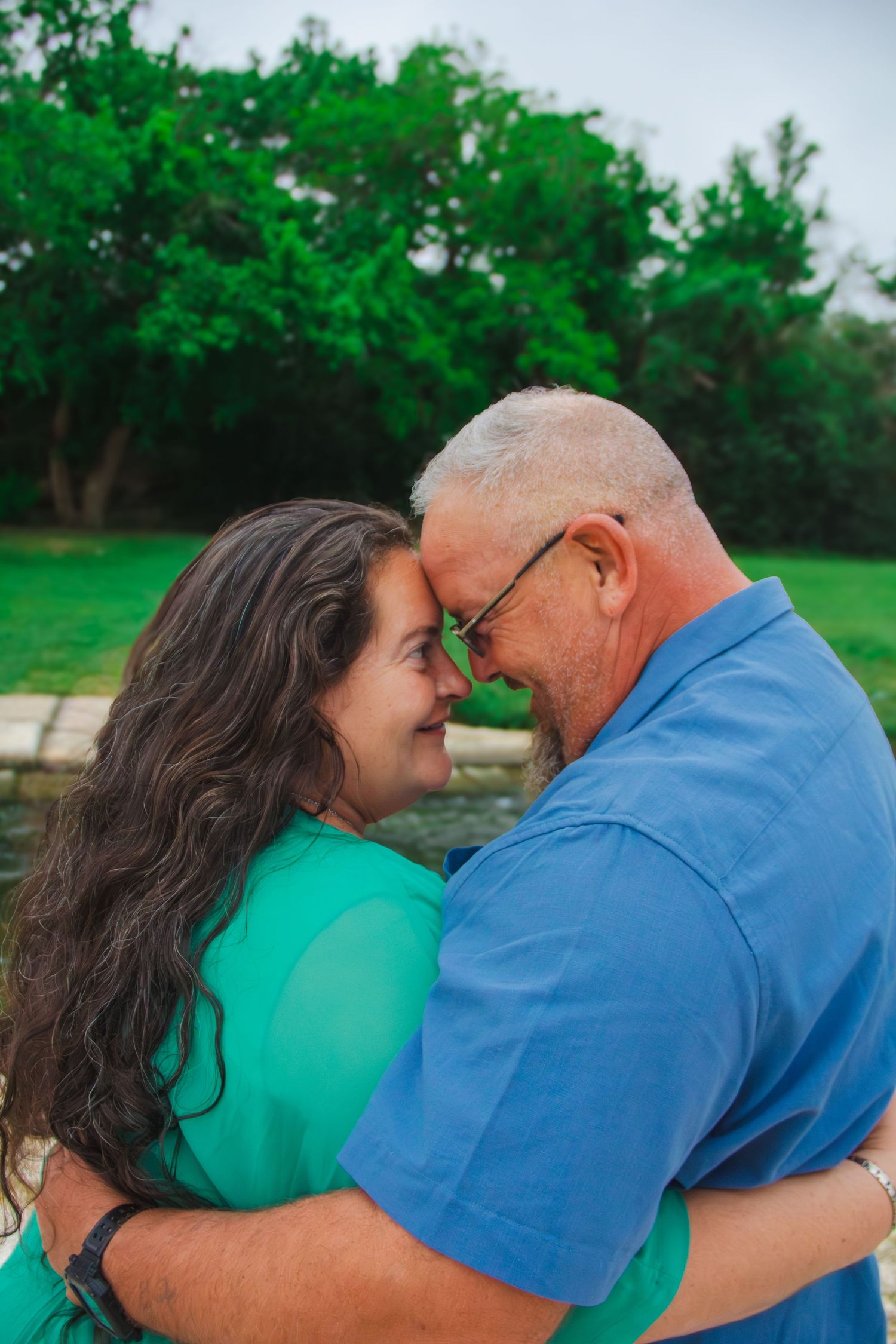 John and Amelia share a sweet moment together