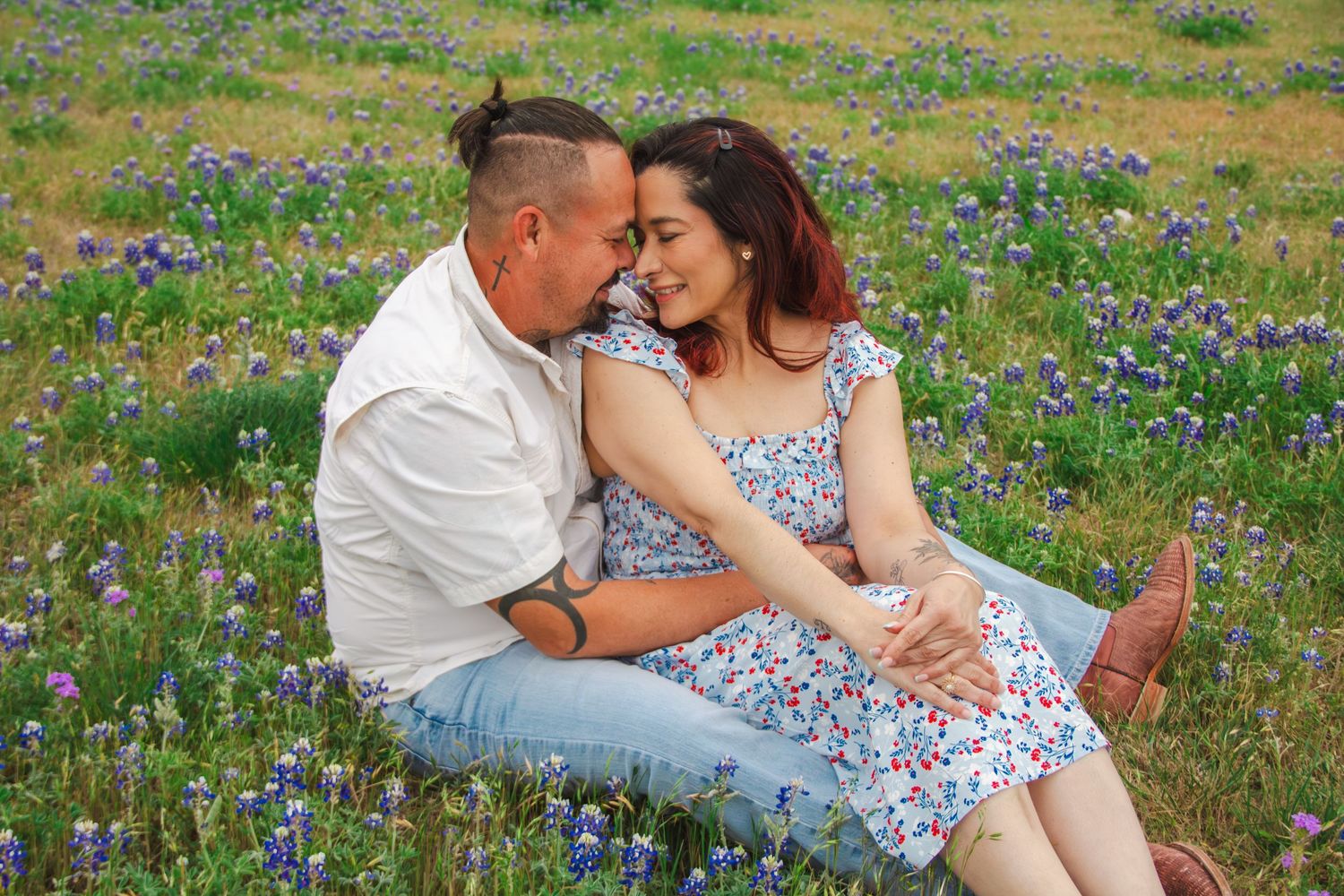 Bluebonnet couples' photos