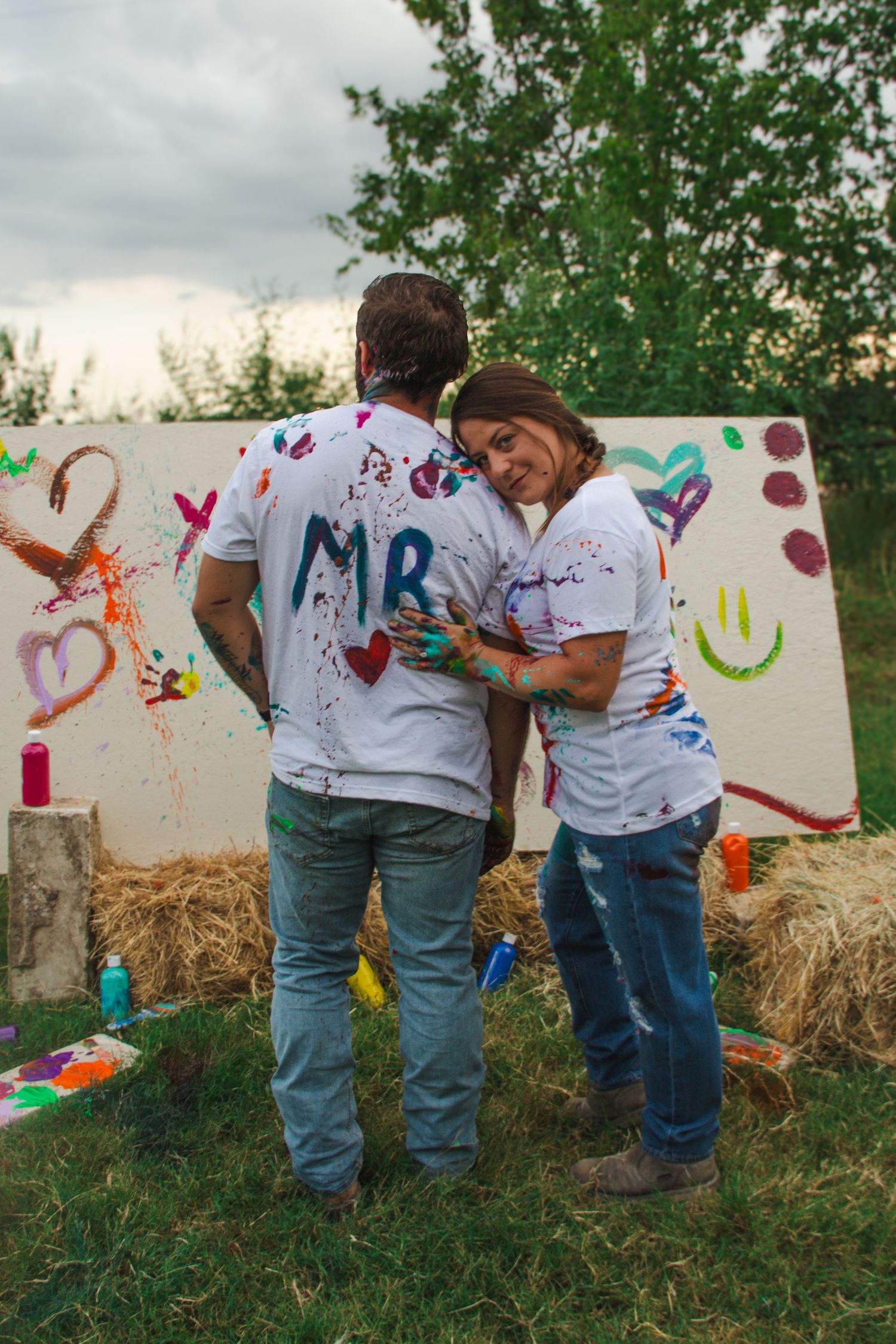 Paint fight couple photos