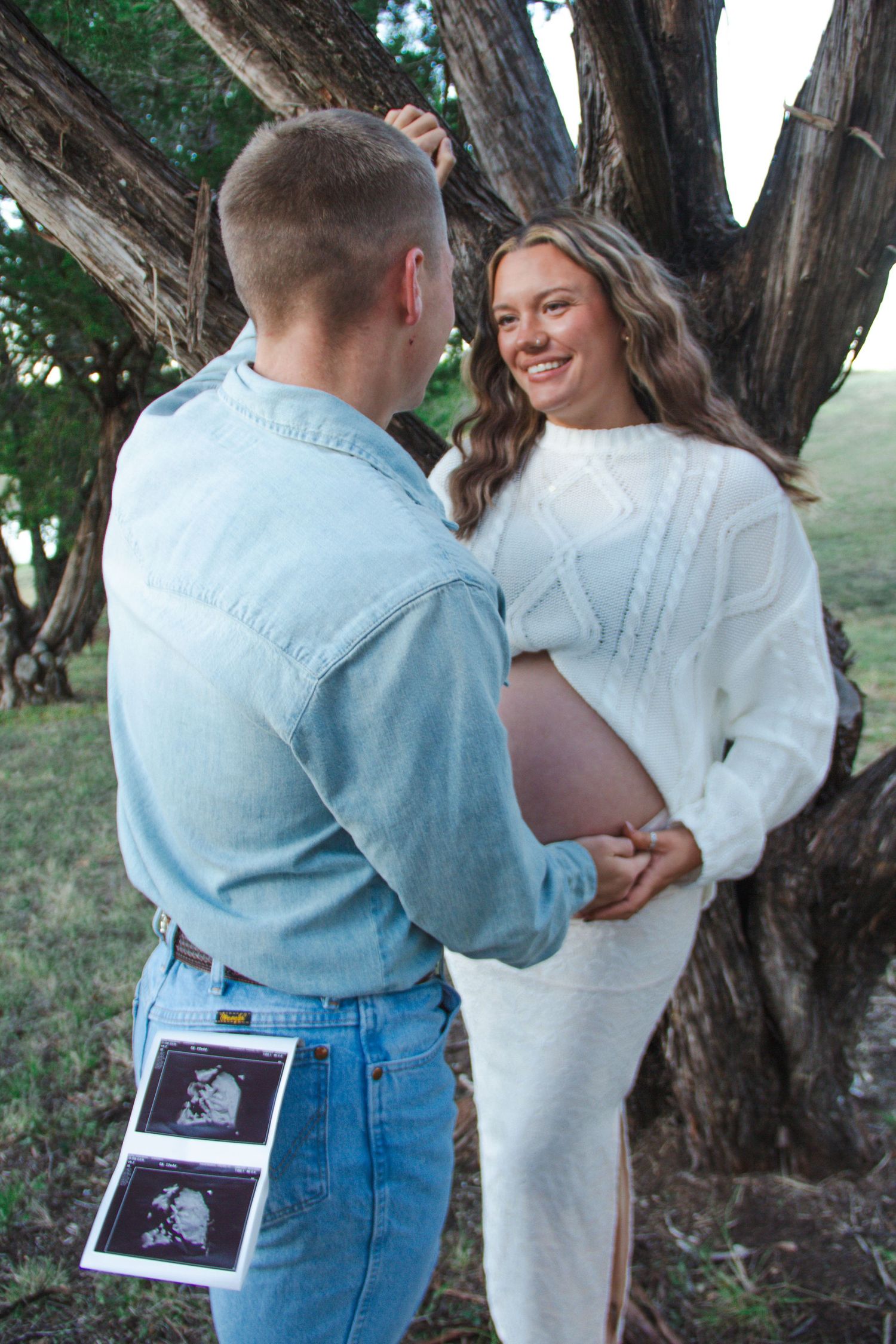 Maternity shoot for the most gorgeous mom!