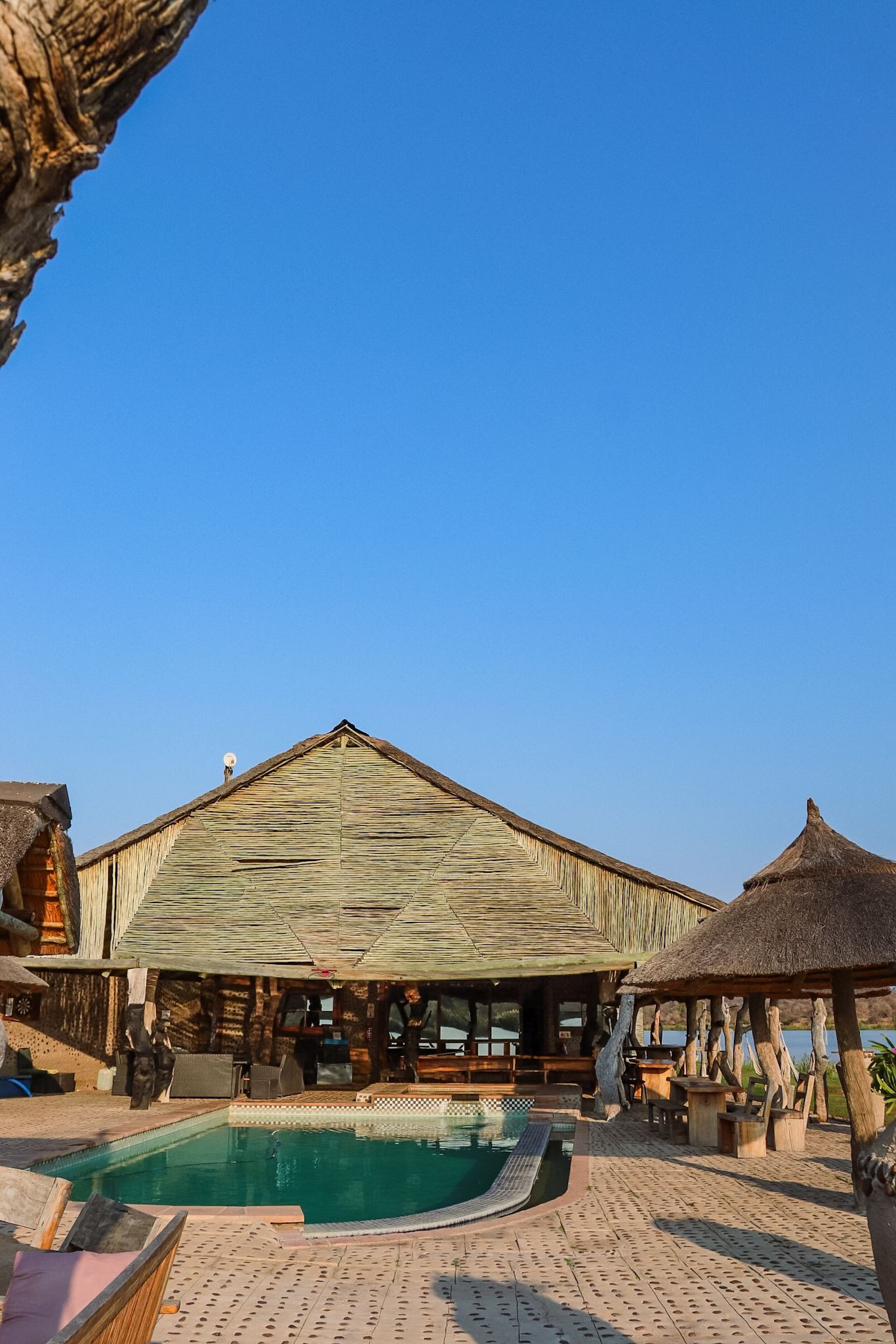 Kambaku II Boat Safaris & Lodge