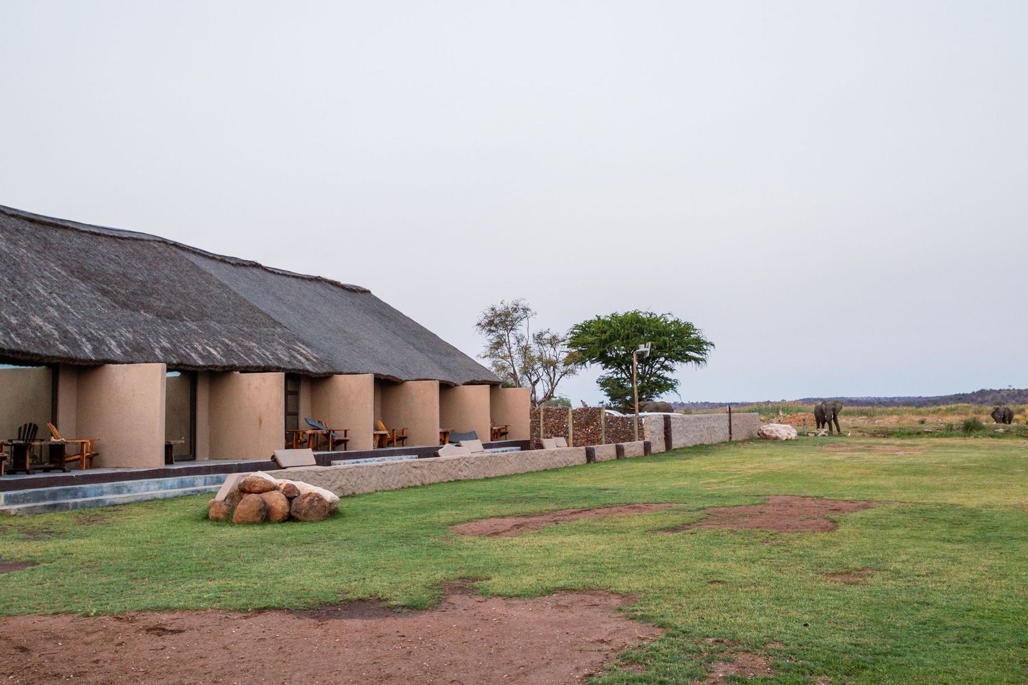 Kambaku II Boat Safaris & Lodge