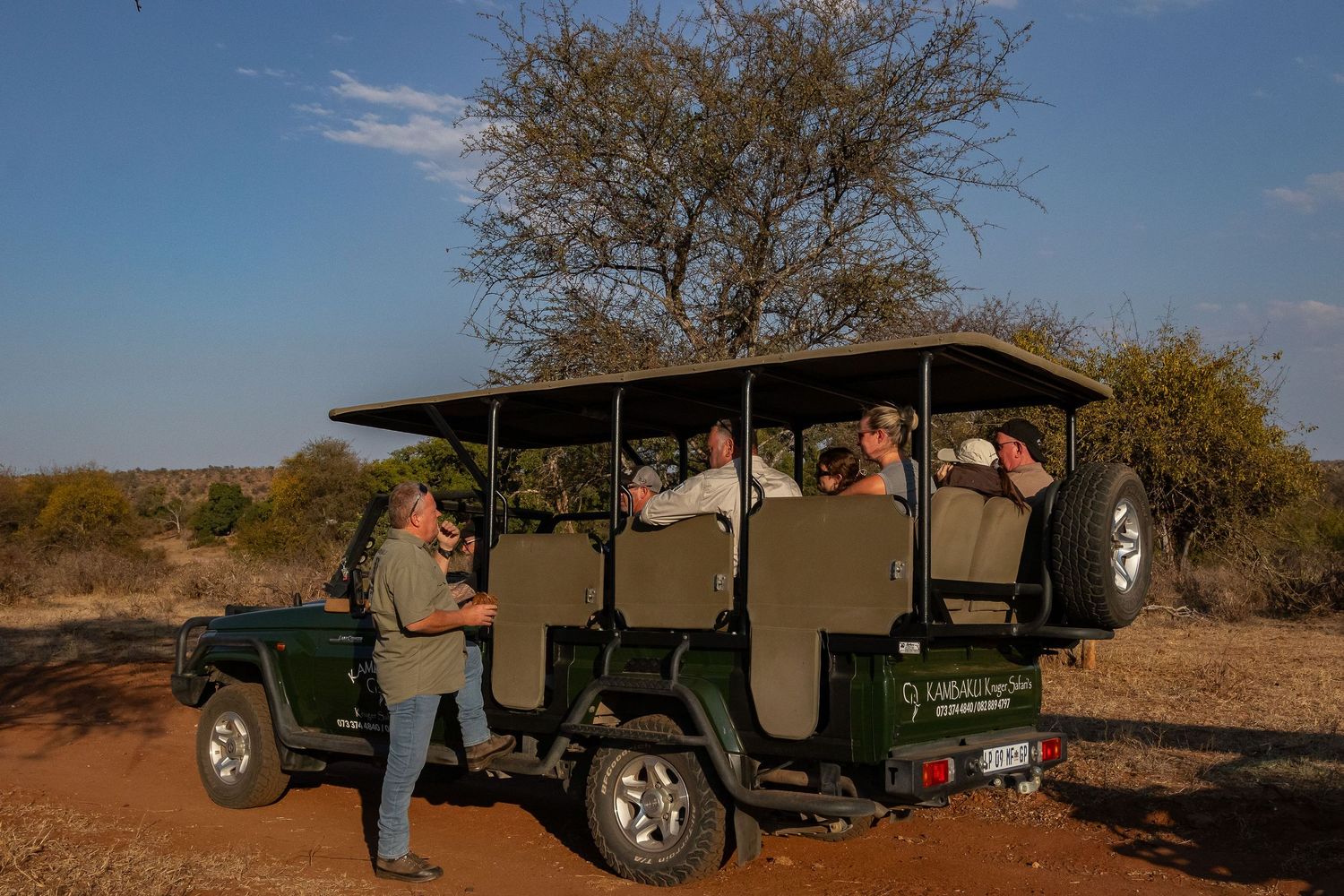Kambaku II Boat Safaris & Lodge